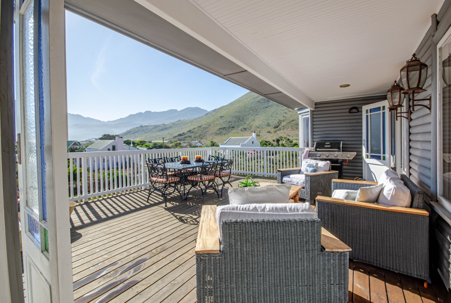 4 Bedroom Property for Sale in Pringle Bay Western Cape
